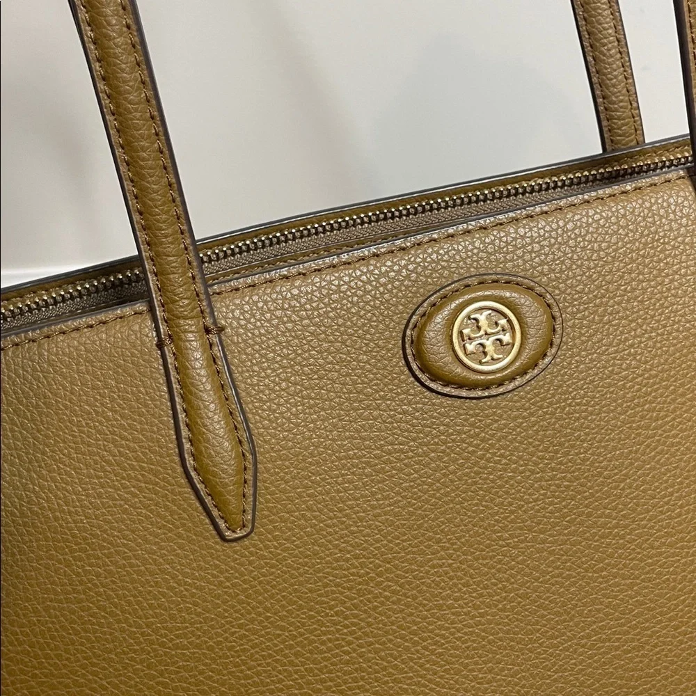 Tory Burch | Brown Robinson Pebbled Leather Tote